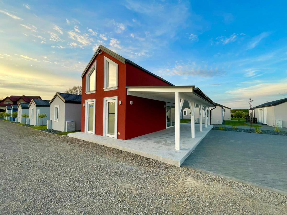 Scandi Village Zator Exterior photo